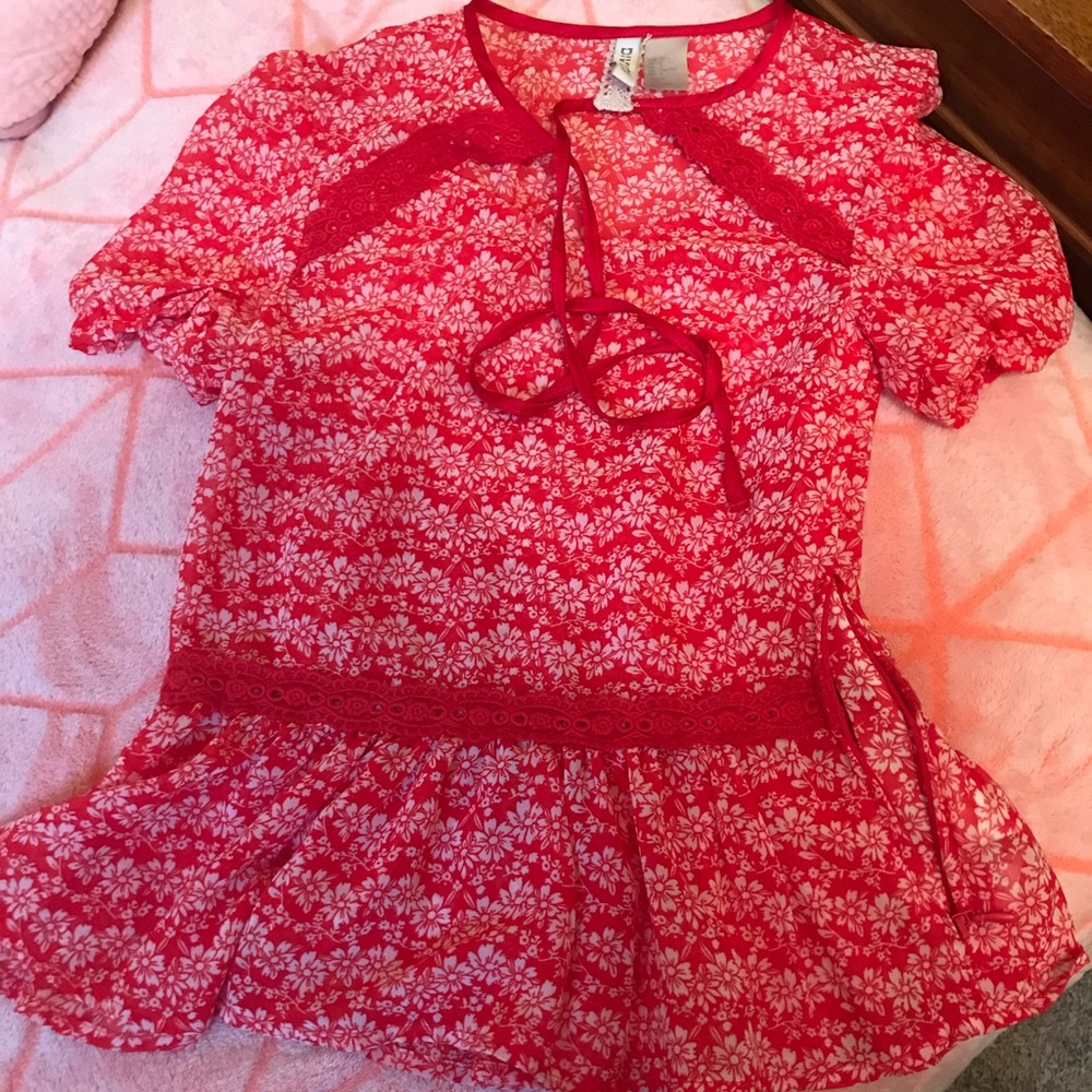 Only been worn once. H&M very good condition.